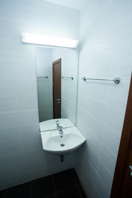 Bisser Hotel - Free Parking - Free Pool Access Baltsjik Rom bilde