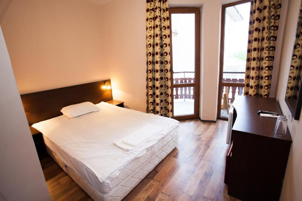 Bisser Hotel - Free Parking - Free Pool Access Baltsjik Rom bilde