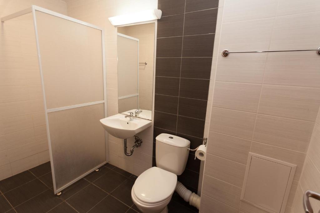 Bisser Hotel - Free Parking - Free Pool Access Baltsjik Rom bilde