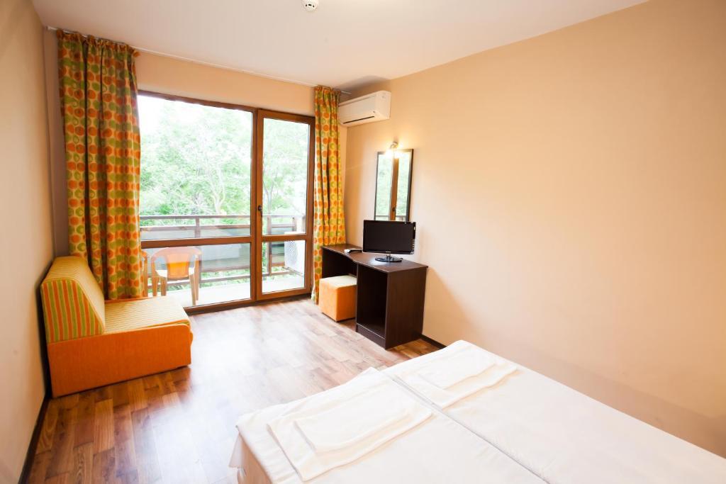 Bisser Hotel - Free Parking - Free Pool Access Baltsjik Rom bilde